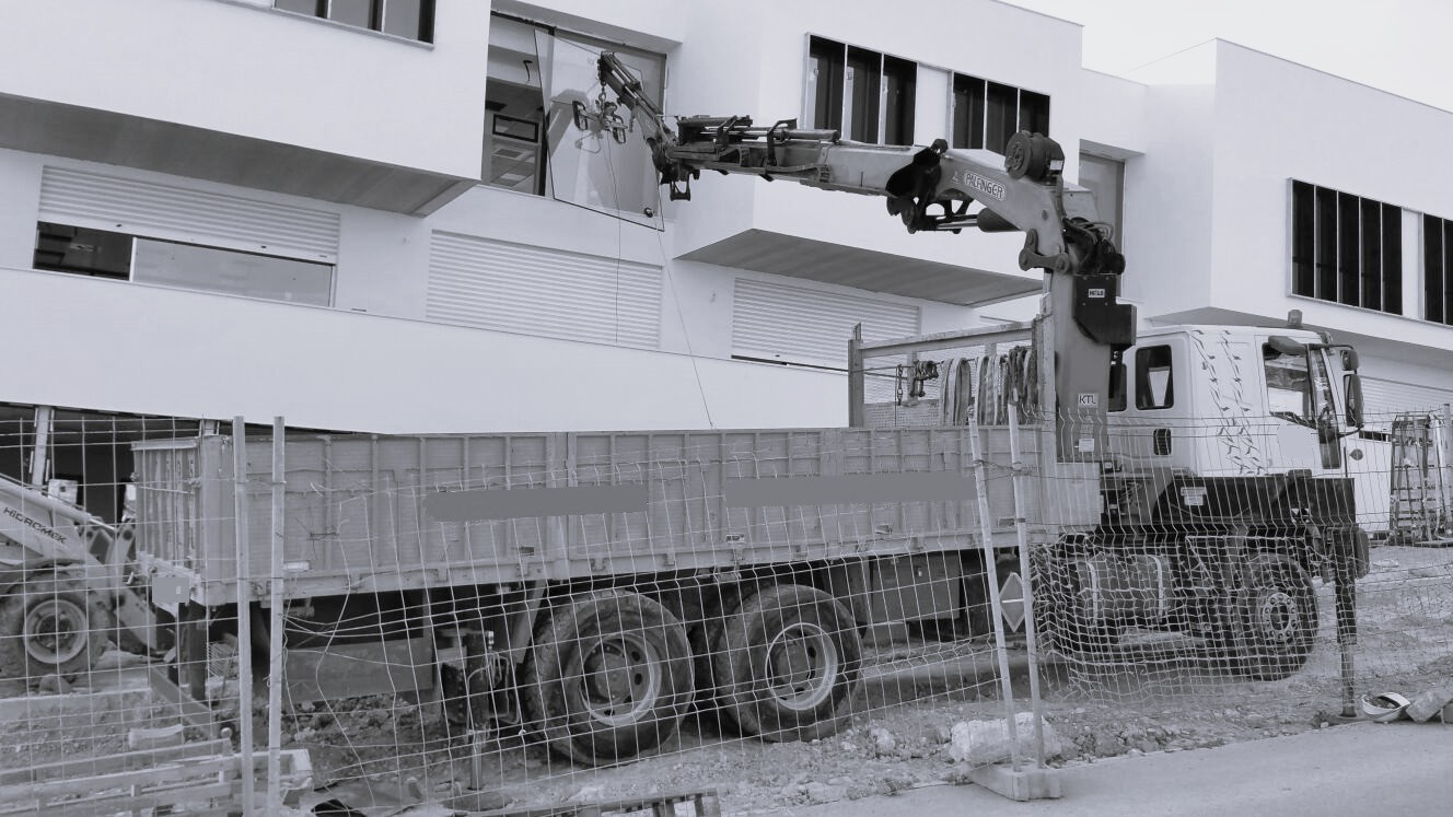 USED 2005 IVECO 380CV + PALFINGER PK44002 TRUCK MOUNTED CRANE FOR SALE | GRCOMEX