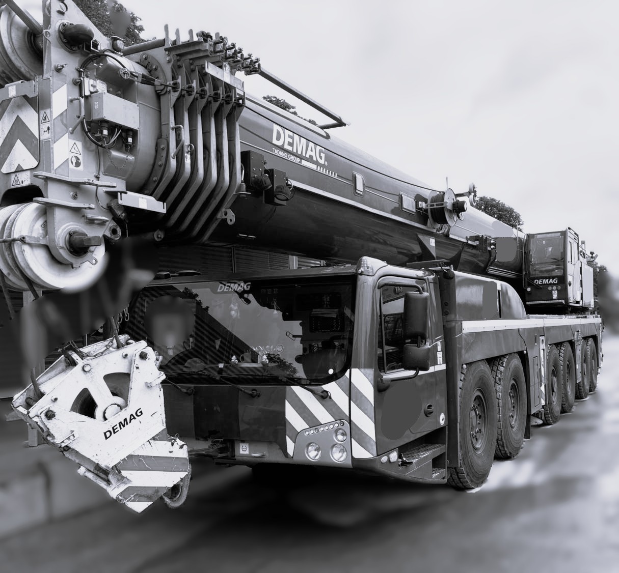 USED MOBILE ALL TERRAIN CRANE DEMAG AC300-62 FOR SALE @GRCOMEX